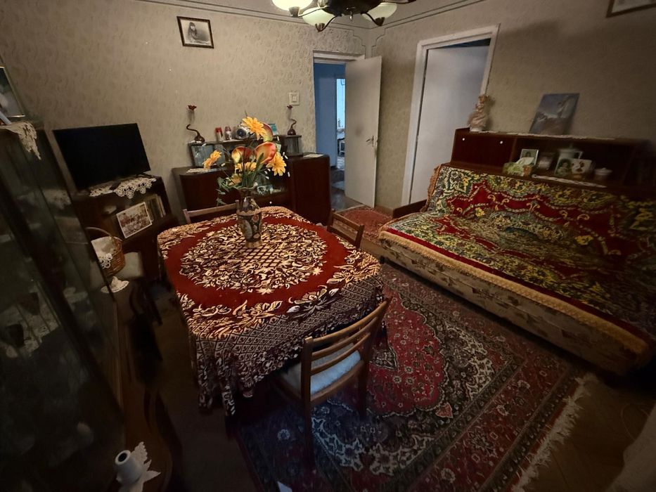 Ploiesti Andrei Muresanu Strada Grindului 3 semidecomandate 65000 euro