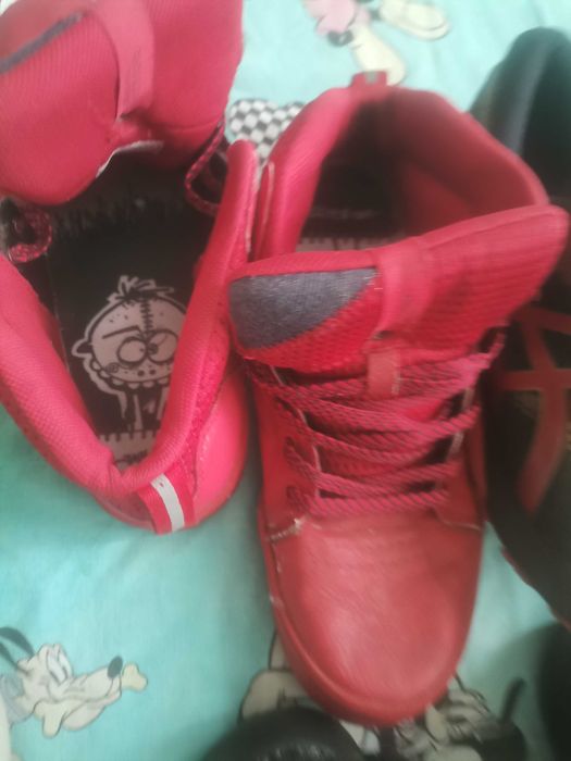 Като нови Лот оригинални маратонки.