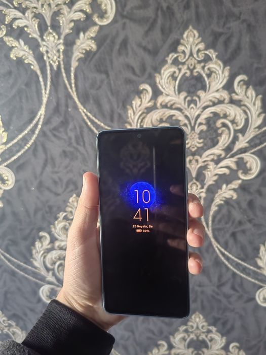 Redmi not 13 6/128gb radnoy sotiladi 100$ boliwi kami yo obmen yo