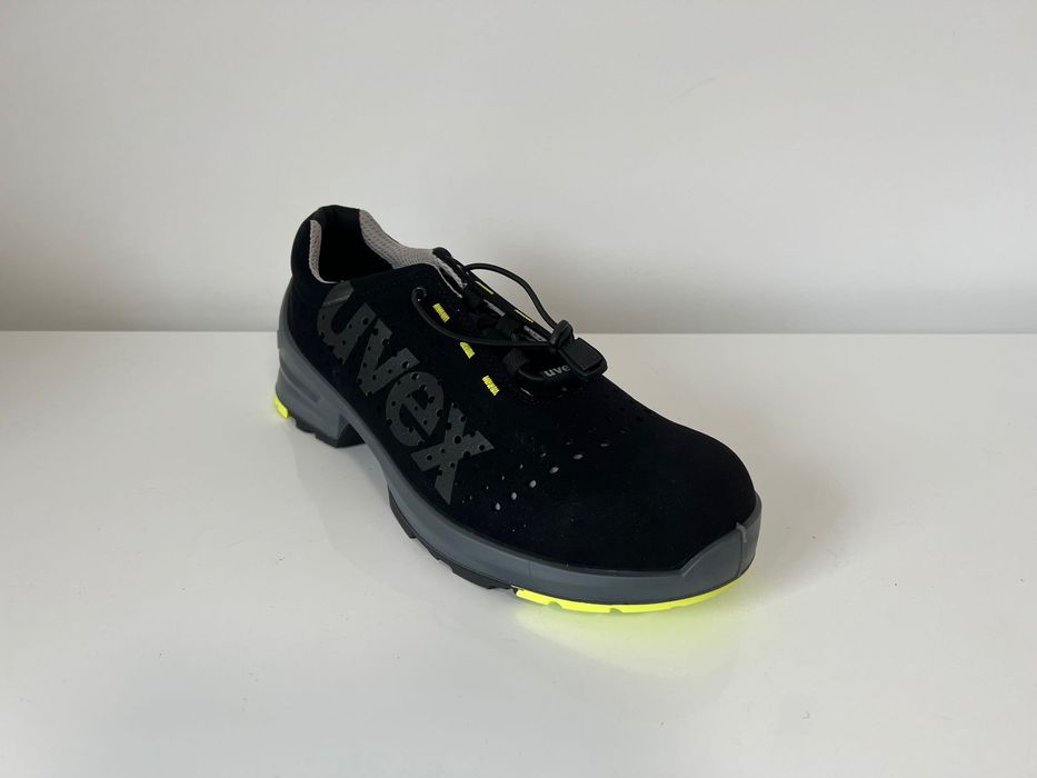 Pantofi Uvex marimea 47