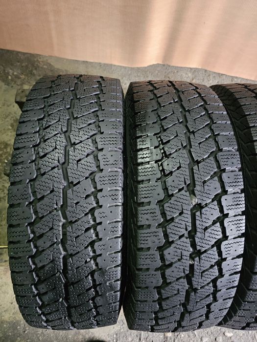 4 anvelope iarna 205 65 16C  Gislaved 7.5mm