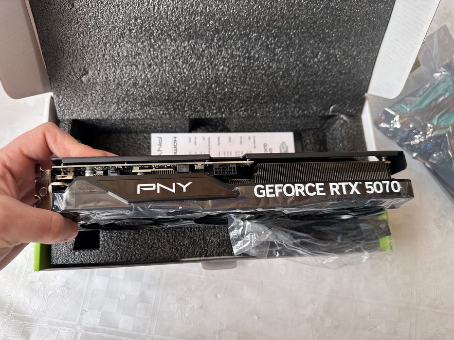 Видеокарта RTX 5070 12Gb GDDR7