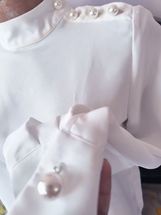 Бяла дамска риза zara с копчета перли хс
