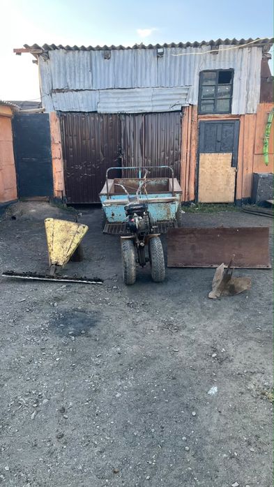 Продам мотоблок срочно