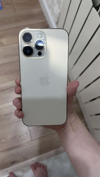 Iphone 14 pro max голд