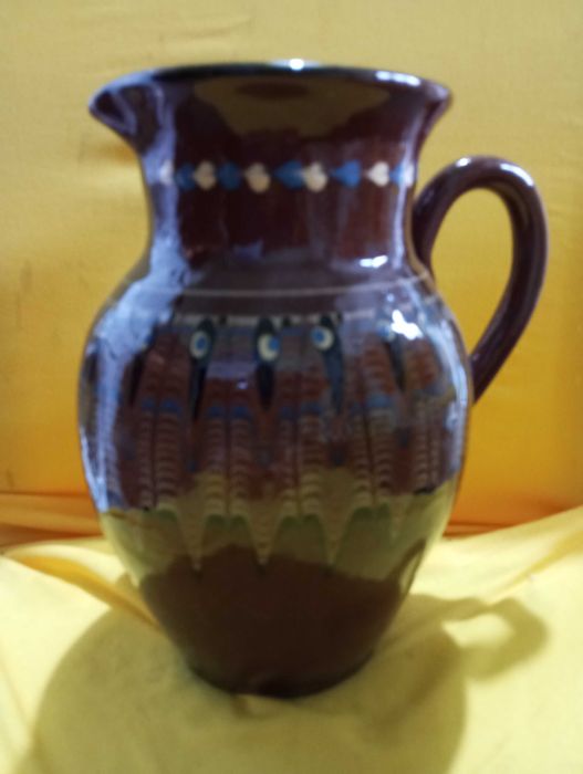 Керамични кана и ваза