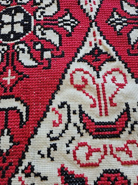 Калъфки и каре шити на ръка върху панама! Автентични! Чисто нови!