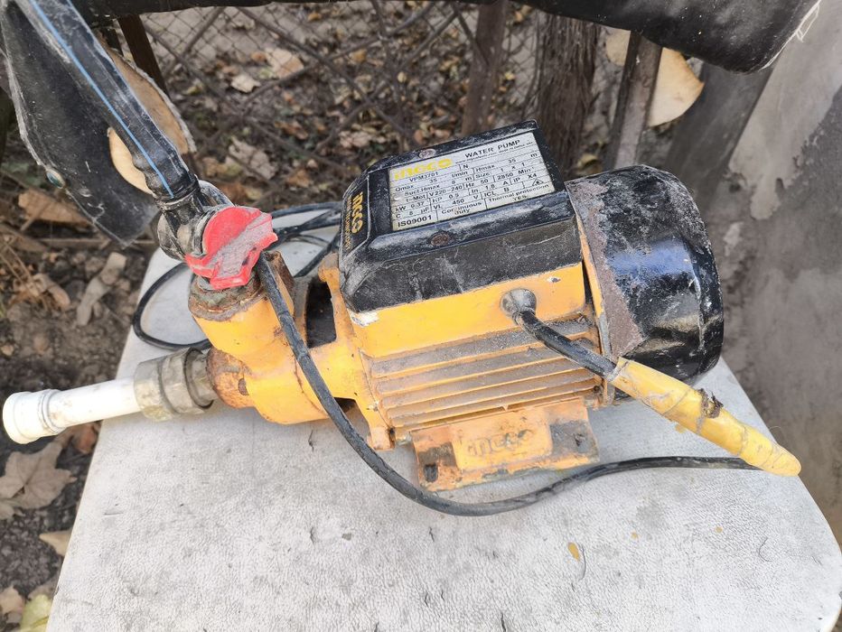 Водяной насос б/у