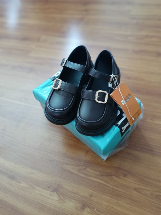 Туфли 2 пары новые