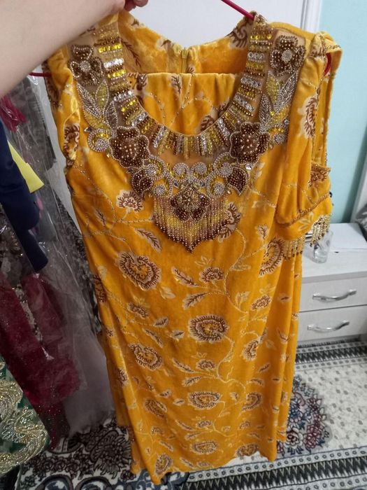 Продаётся национальное платье со штанами