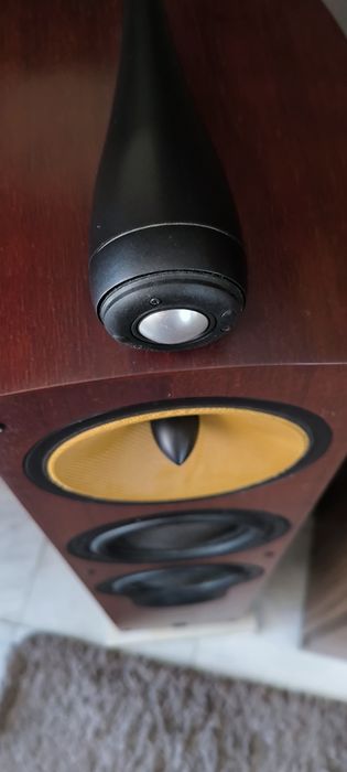 Bowers & Wilkins 804 S