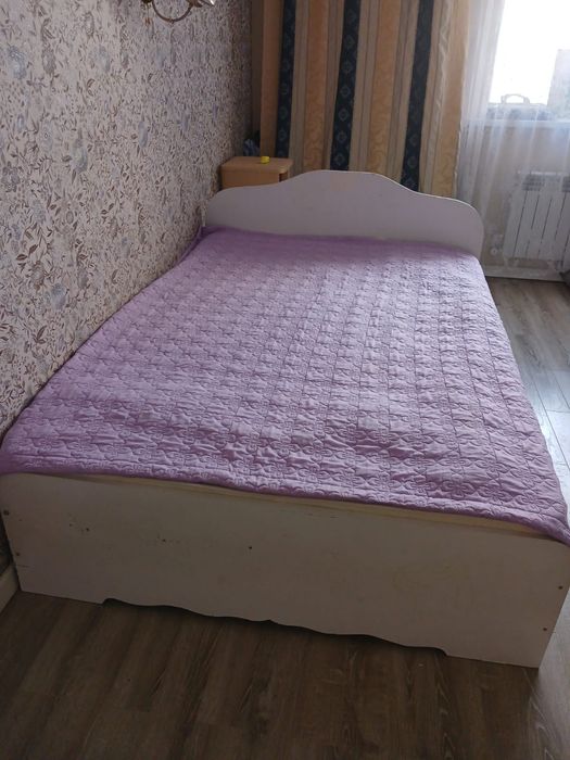 Кровать двухспальная