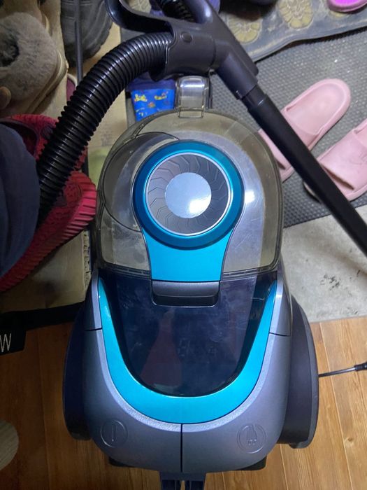 Продам дёшево не дорого пылесос  в отличном состоянии
