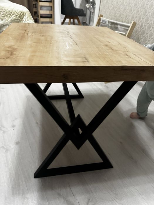 Журнальный столик