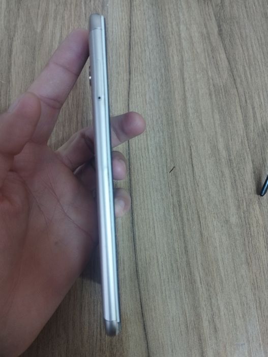 Redmi 5 plus 3/32 GB holati zoʻr