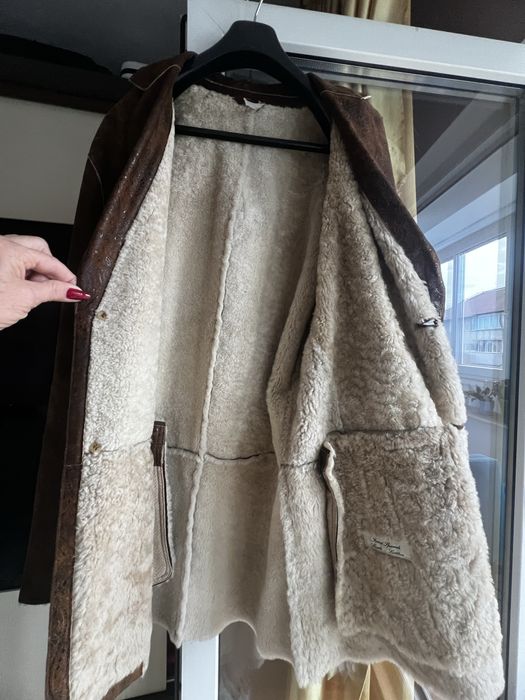 Haina barbateasca , eleganta italiana by Hugo Boss