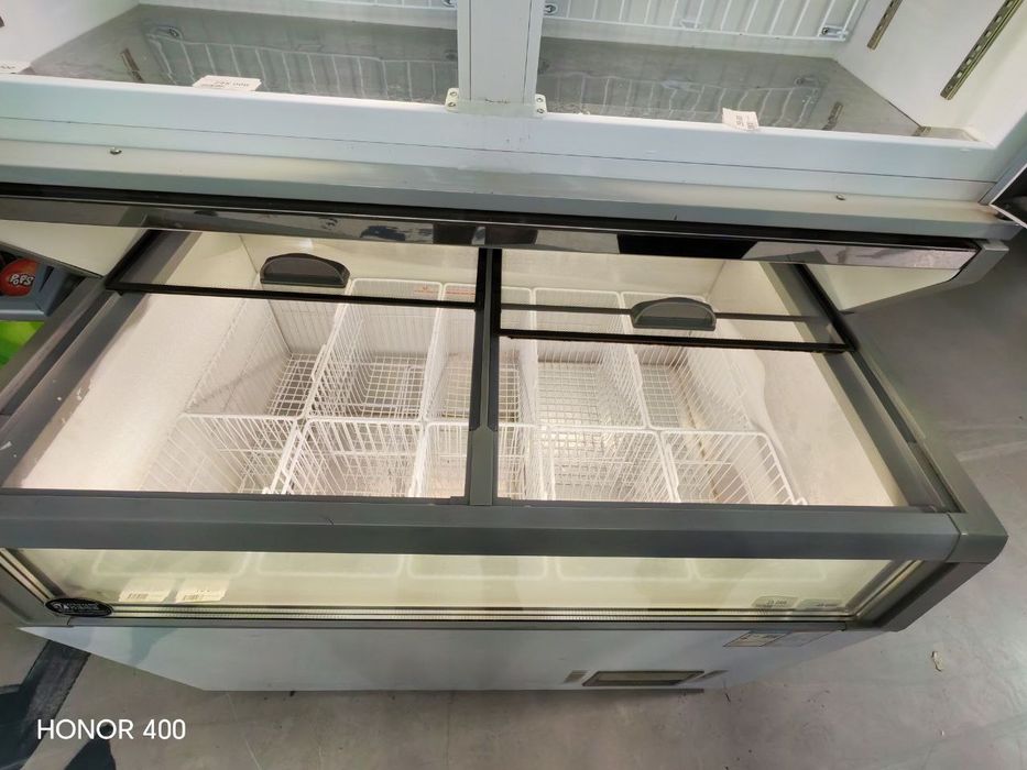 Minusofka Xolodilnik sotiladi