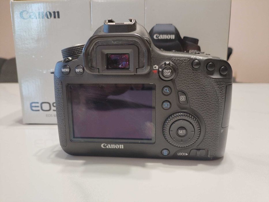 Canon EOS 6D + Canon 50mm f/1.8 + доп. батерия