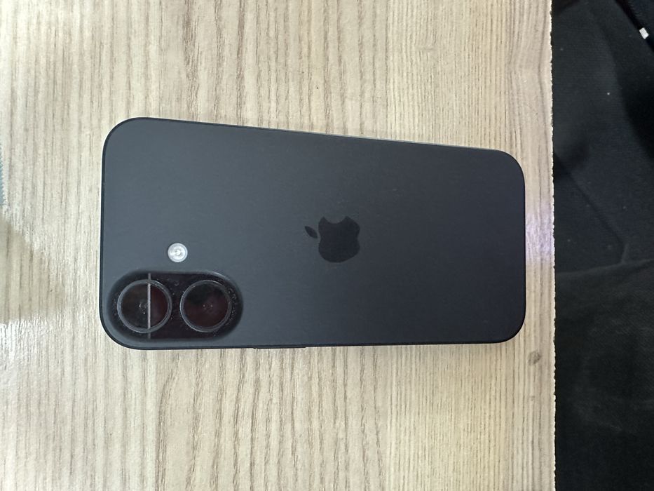 IPhone 16 128gb.