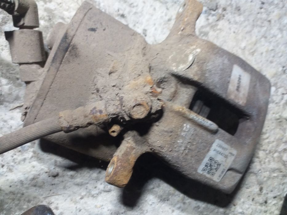 Etrier Stanga Dreapta electric complet Tiguan Passat Cc B6