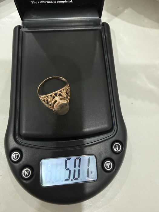 Продам золотые изделия