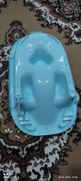 Продам ванночку детскую