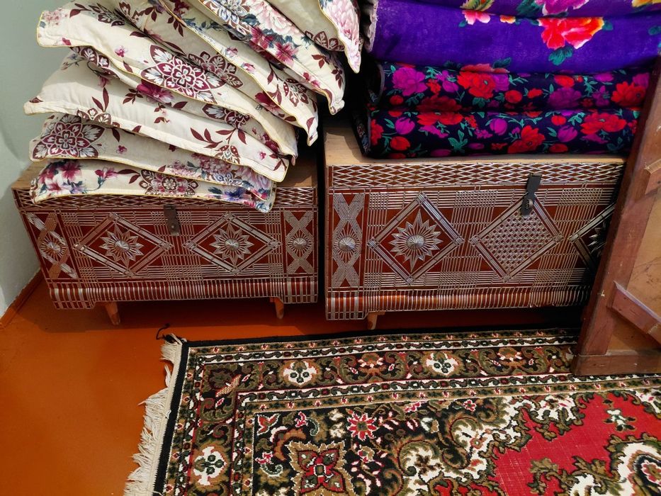 Сундук деревяние