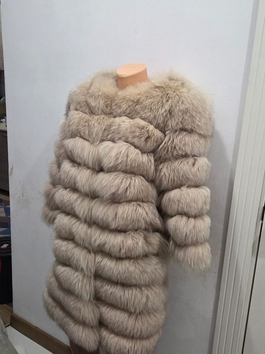 Продам женскую шубу