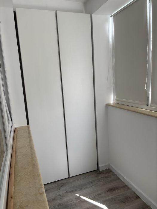 Inchiriez ap 2 camere decomandat la metrou 1 Decembrie