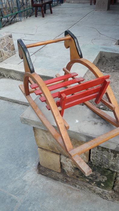 Caluțde lemn pentru copii