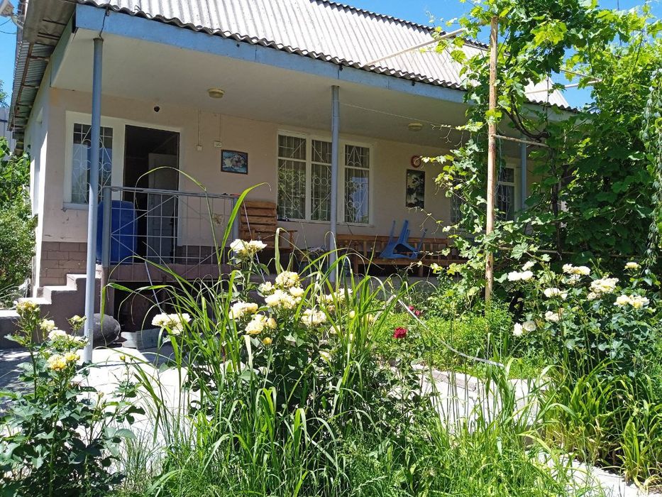 Продаётся дача возле речки Хамдам