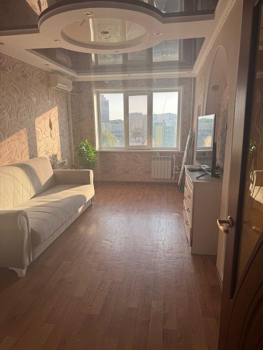 Кватира 3 х комнатна,