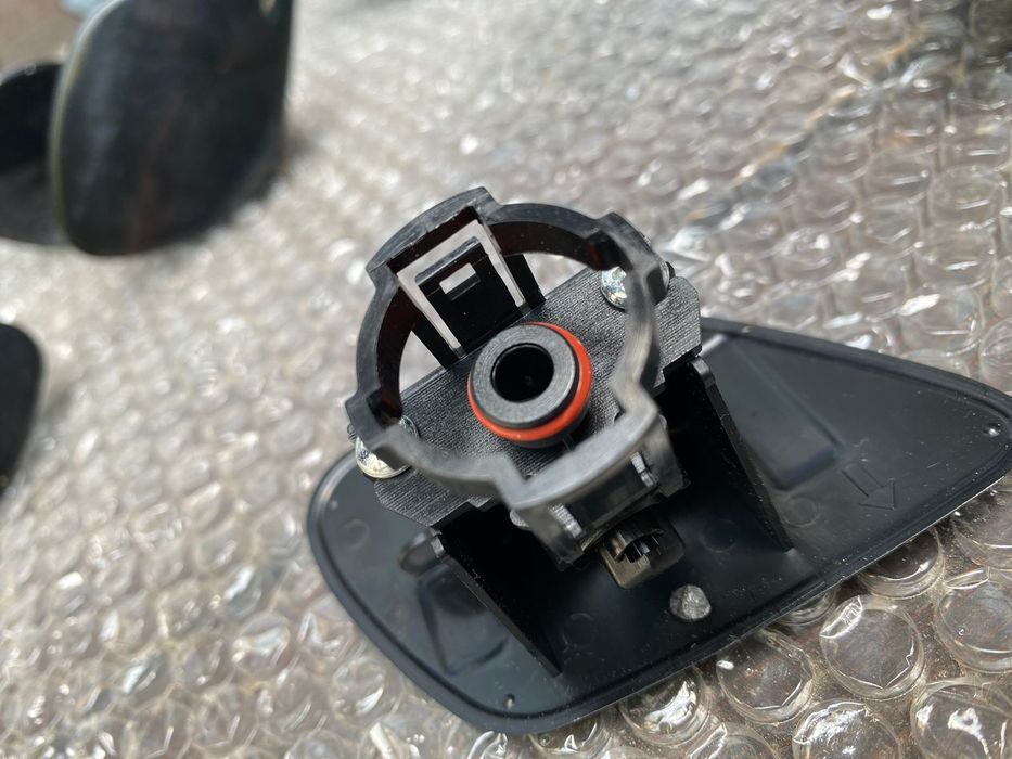 Крышки омывателя фар на Lexus RX 330