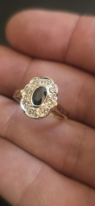 Inel aur antourage safir și diamante naturale