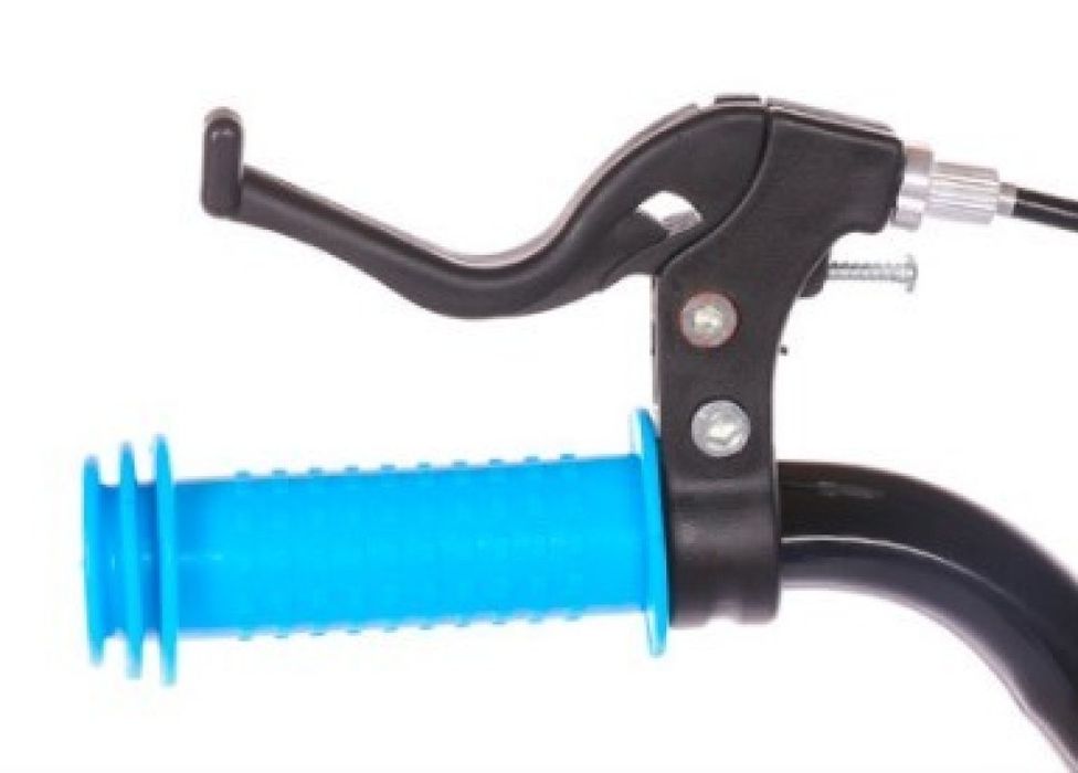 Детски велосипед с кош, помощни колела и два вида спирачки