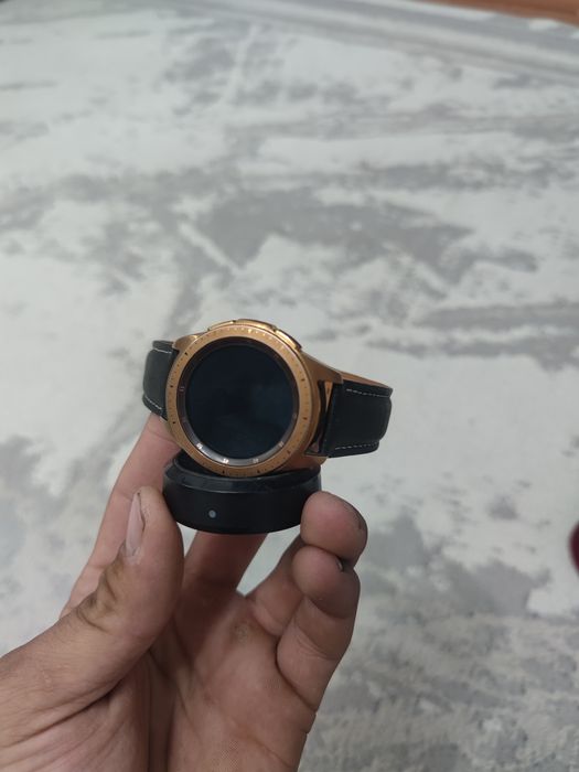 Galaxy watch 3, Apple watch