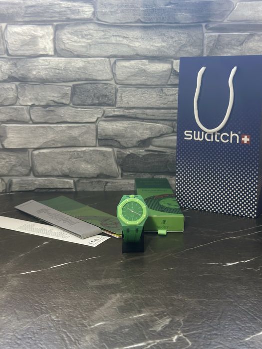 Audemars Piguet X Swatch “Green Eight” + Brățară