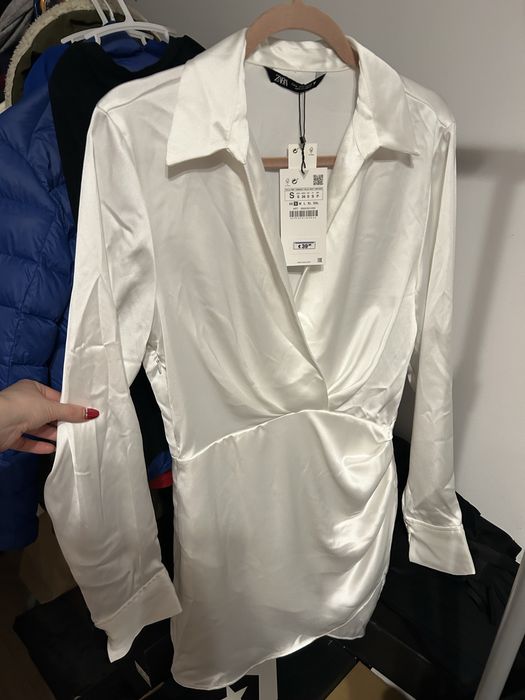 Zara rochie satin albă nouă cu etichetă