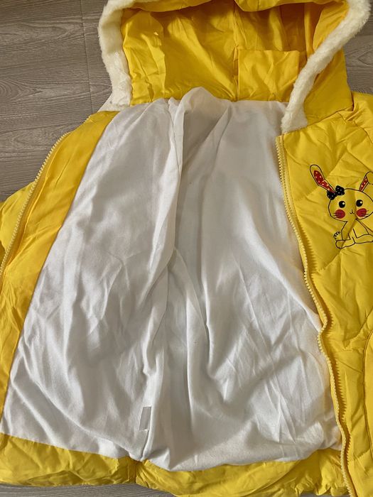 Новая куртка для девочки 3-4годика