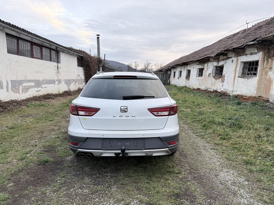 Vând Seat Leon Pachet XP, an 2015 4x4