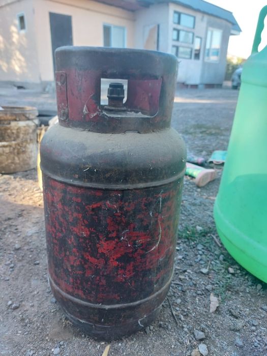 Газ балон  заправленный