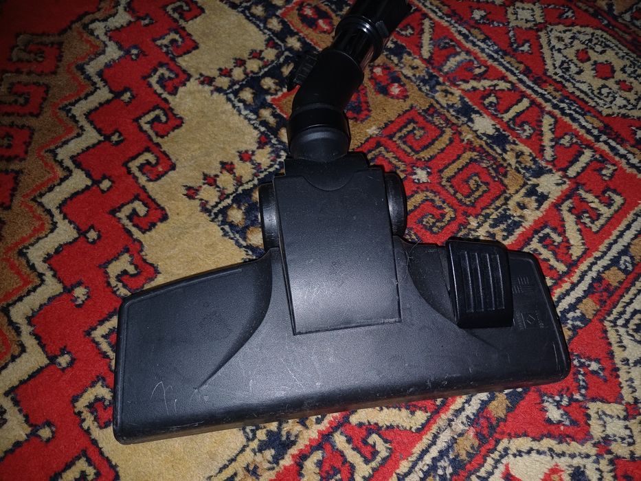 Продам пылесос ARG