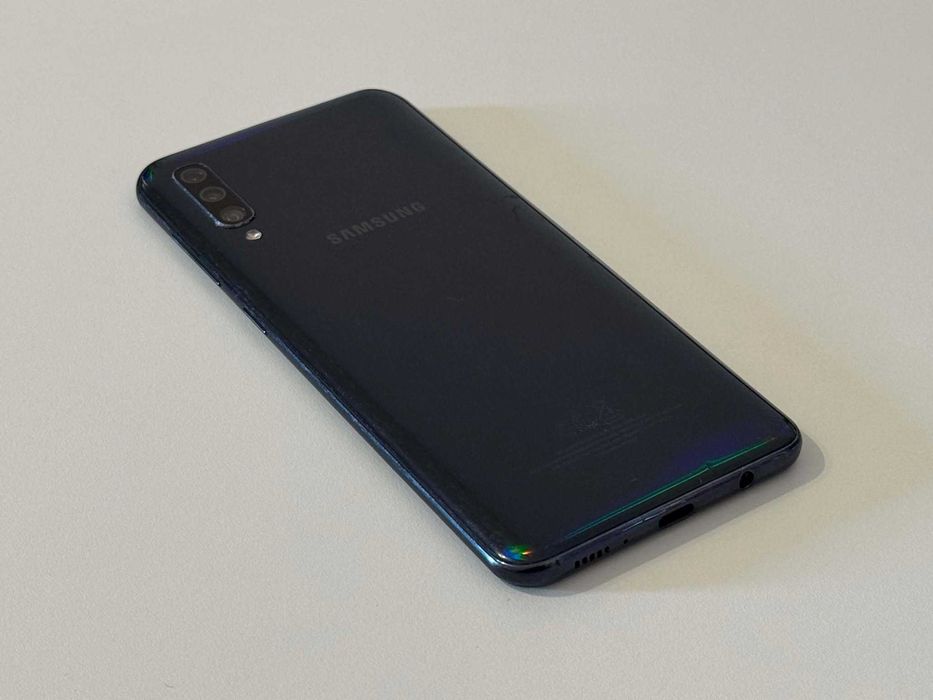 Бартер! Samsung Galaxy A50 128GB Black (Черен)