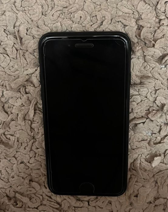 Продам Iphone 7 64 гб