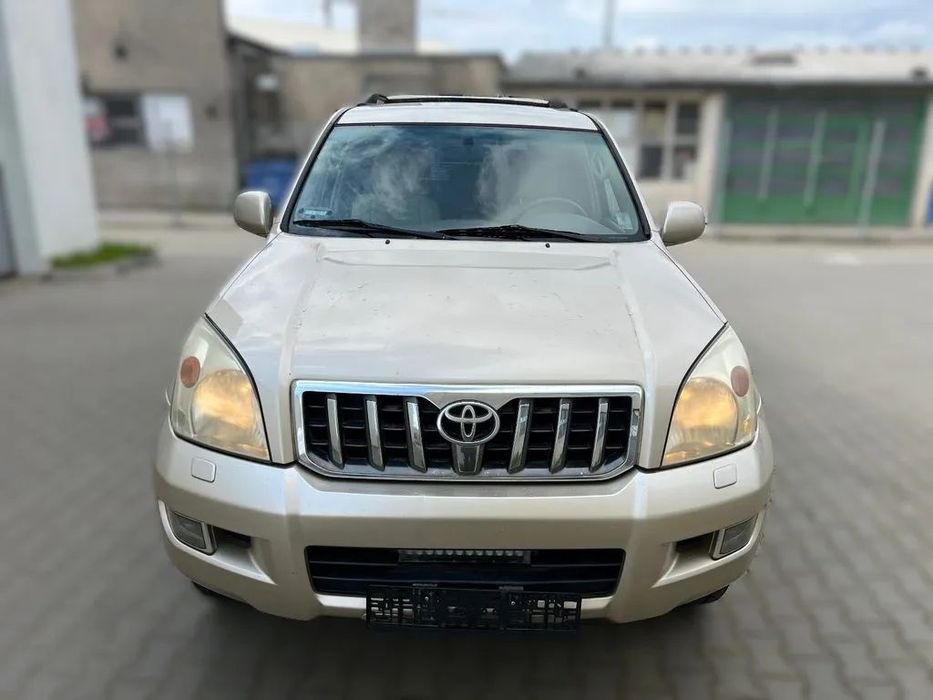 Dezmembrari / Dezmembrez TOYOTA LAND CRUSIER