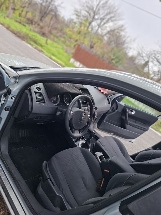 Vând Renault Megane 2
