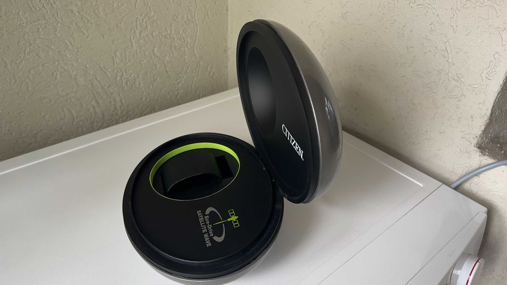 Cutie Citizen Eco-Drive Satellite Wave..