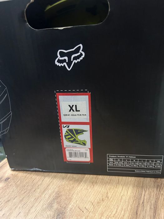 Каска кросова Fox