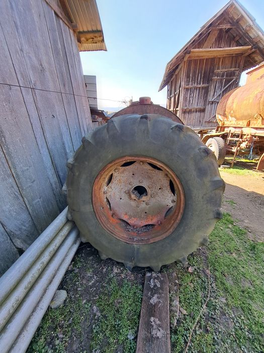 Roti pentru tractor 650
