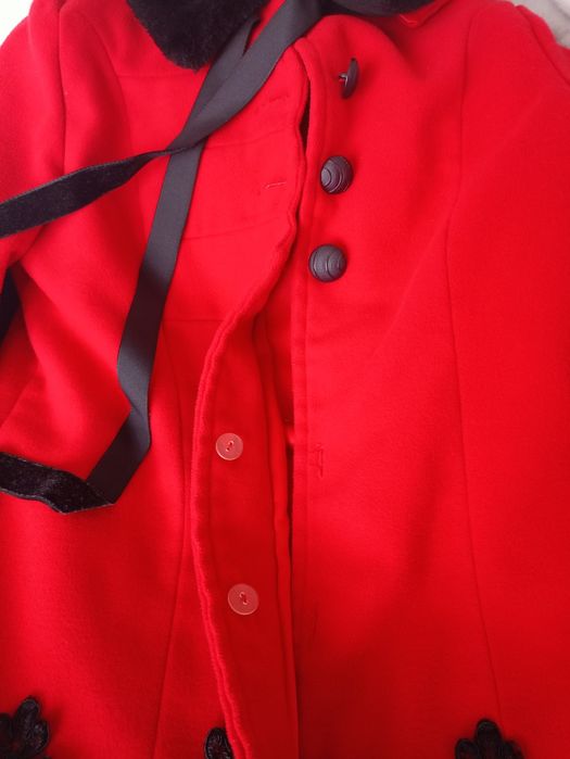 Палто за момиче 134 размер